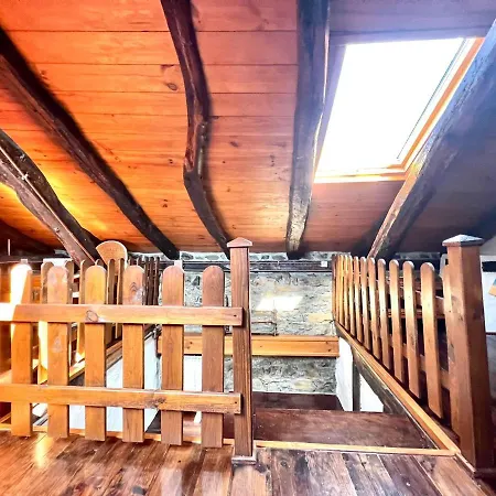 Casa Con 2 Dormitorios, Chimenea, Jardin Y Vista A La Montana Feriehus Campomanes