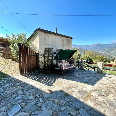 Casa Con 2 Dormitorios, Chimenea, Jardin Y Vista A La Montana