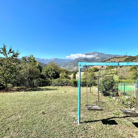 Casa Con 2 Dormitorios, Chimenea, Jardin Y Vista A La Montana *