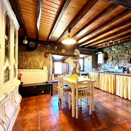 Feriehus Casa Con 2 Dormitorios, Chimenea, Jardin Y Vista A La Montana Campomanes